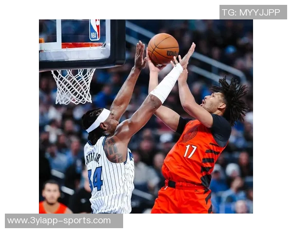 开拓者对阵魔术半场结束杨瀚森连续第五场未能登场